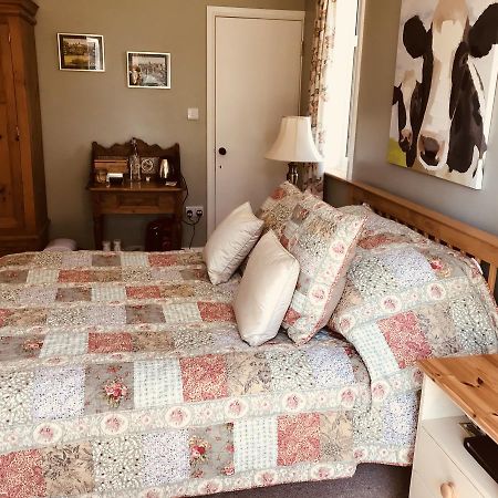 メルトン・モウブレイ Tresillian House Bed & Breakfast エクステリア 写真
